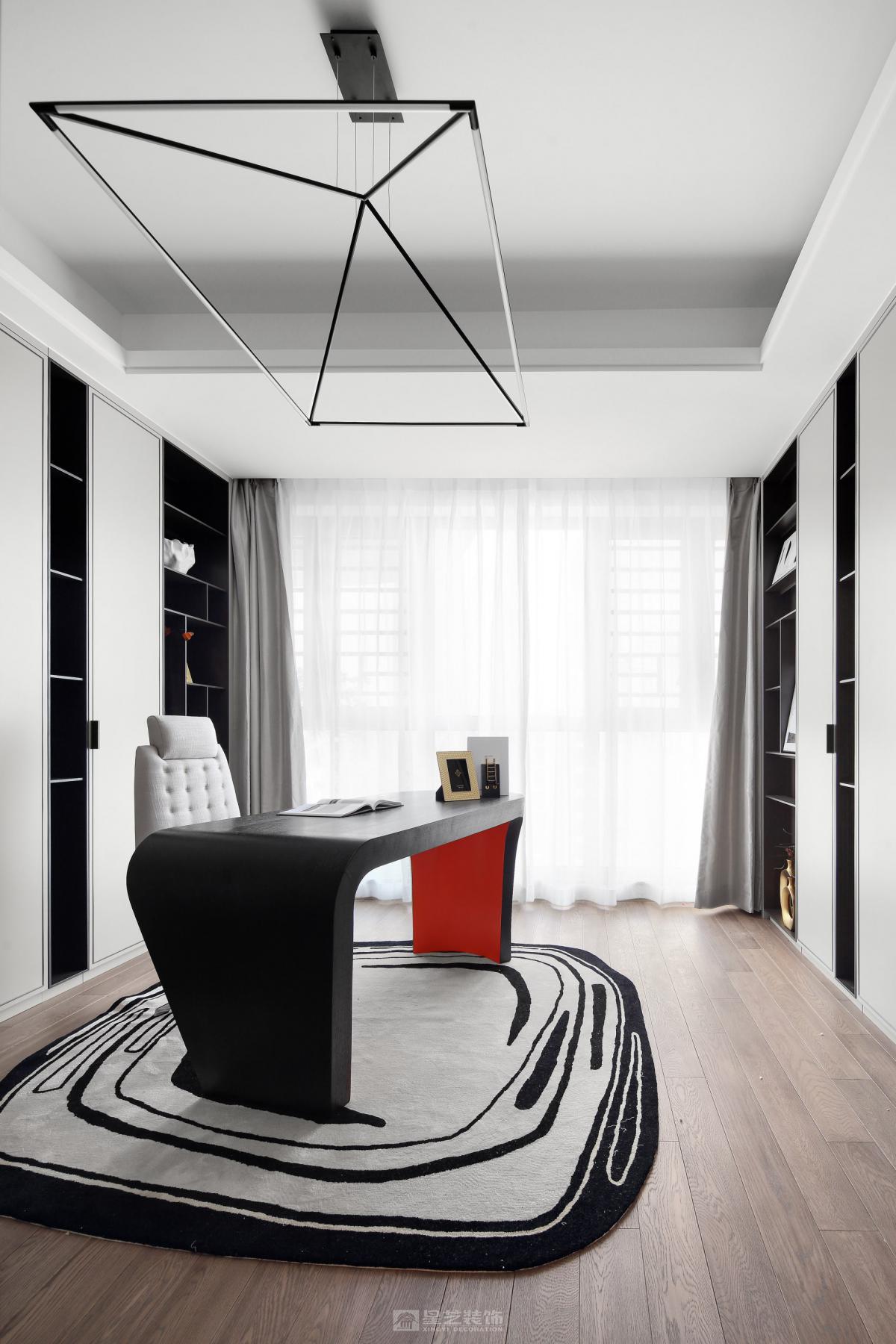 繁華之中的靜謐空間（實(shí)景）